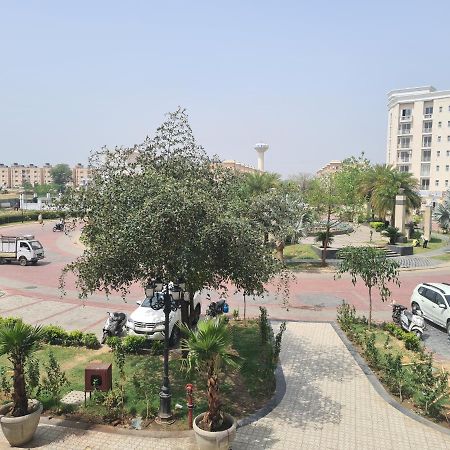 Hotel Lord Krishna Palace Vrindāvan Exterior foto