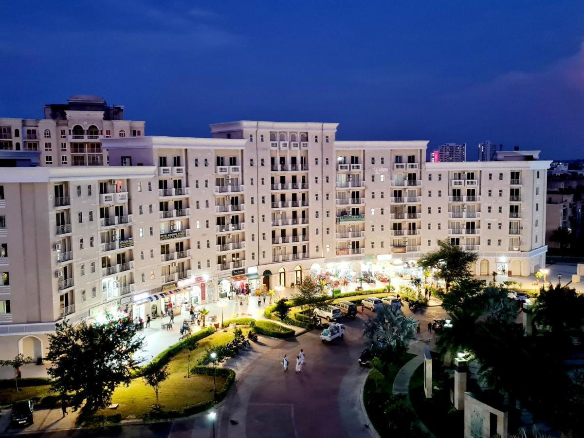 Hotel Lord Krishna Palace Vrindāvan Exterior foto